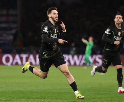 神之一手，助巴黎5比2复仇切尔西