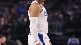 快艇总裁：韦少是了不起的球员 正在为他寻找下家