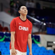 杜指导爱徒赵睿&amp;amp;胡明轩合砍13分，中国男篮首节28-19领先新西兰