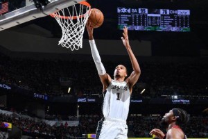 注册入口-8分40秒砍两双！文班亚马创NBA历史最快纪录