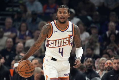 美记：太阳对莫兰特无意 他们将杰伦·格林伤愈视为截止日的引援